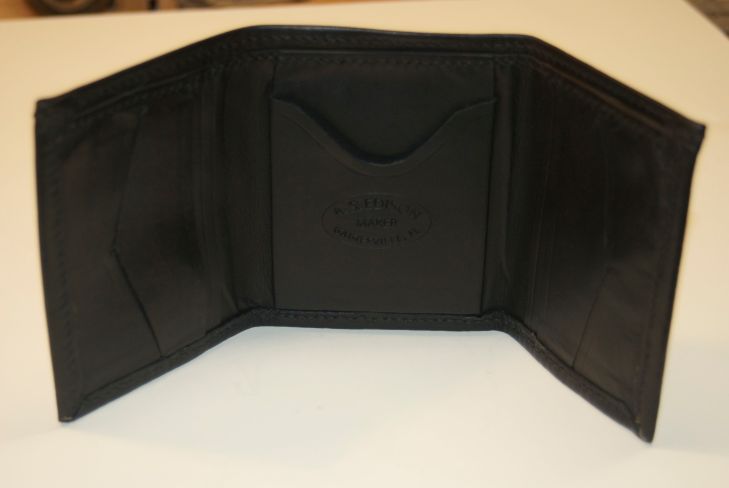 Wallets – Art's Musings, etc.