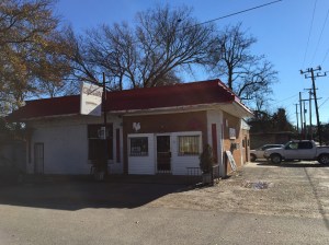 The A & A City Cafe, Perkin AR. Lots of pickups were parked here 30 min earlier. A true gem!